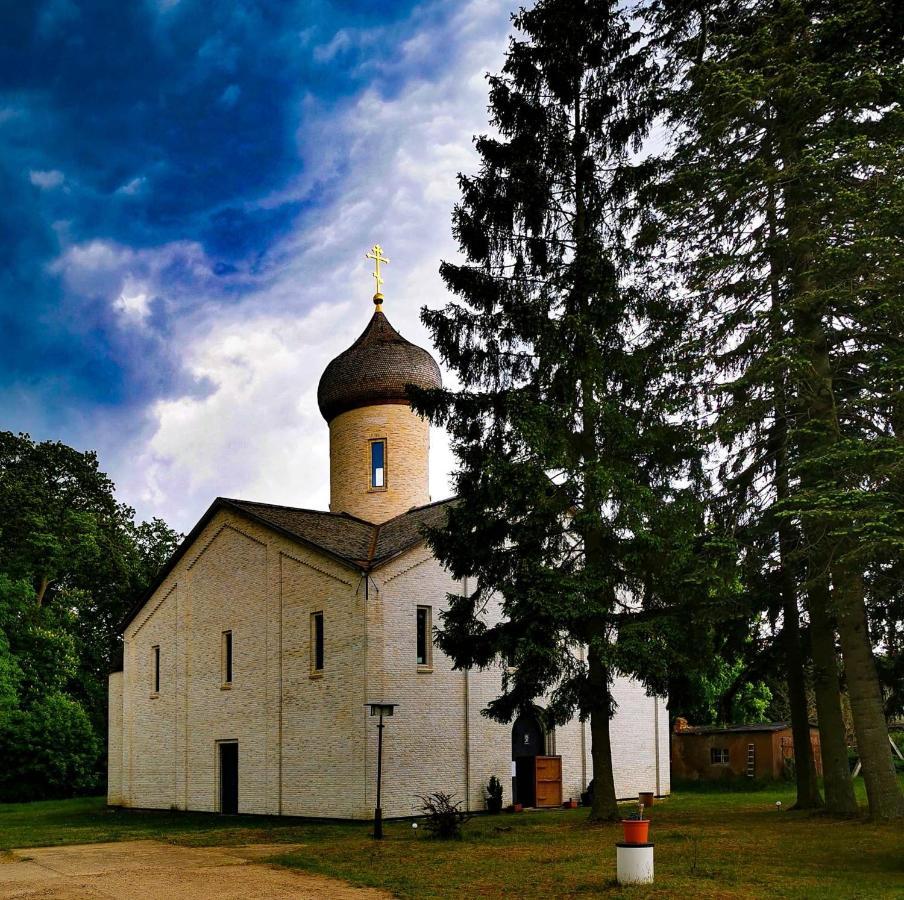 St. Georg Kloster Milmersdorf Εξωτερικό φωτογραφία
